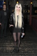 Taylor Momsen テイラー・モムセン