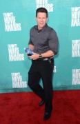 Марк Уолберг (Mark Wahlberg) 2012 MTV Movie Awards (June 3) - 14xHQ 8b12c1196627221