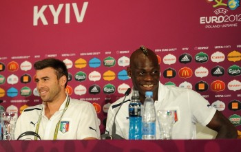 ЕВРО 2012 (фото) - Страница 3 5de944197982863
